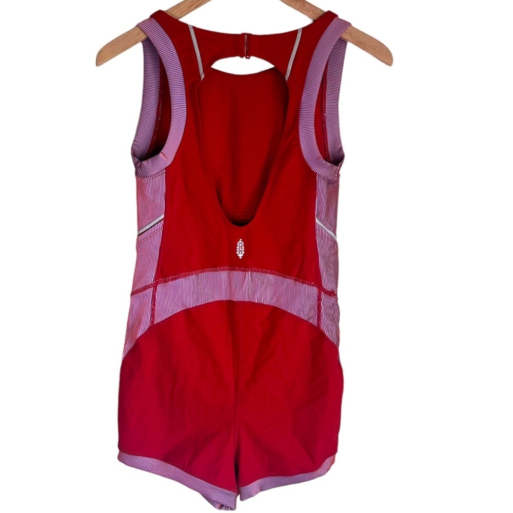 Free People Hardio Cardio Red Shortsie Size Medium - Picture 3 of 6